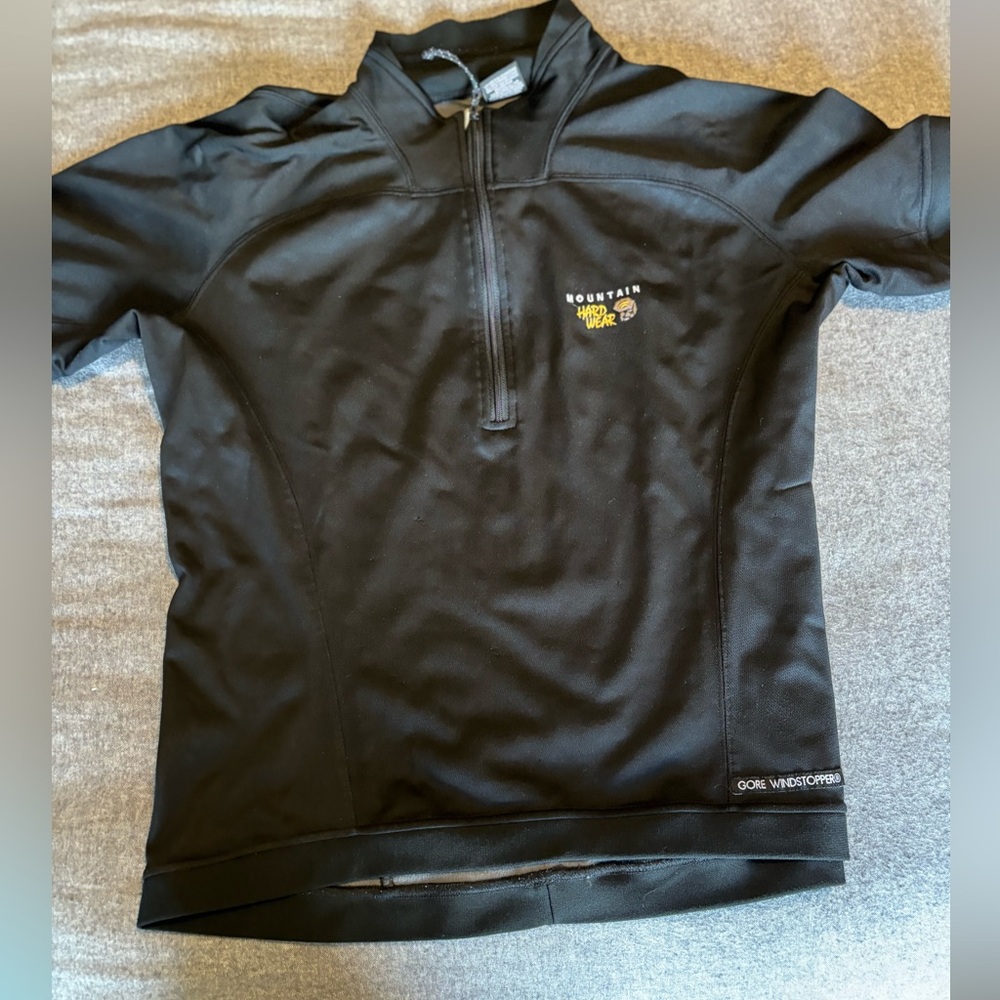 Mountain hardware,‎ women’s short sleeve, quarter zip gore windstopper size S